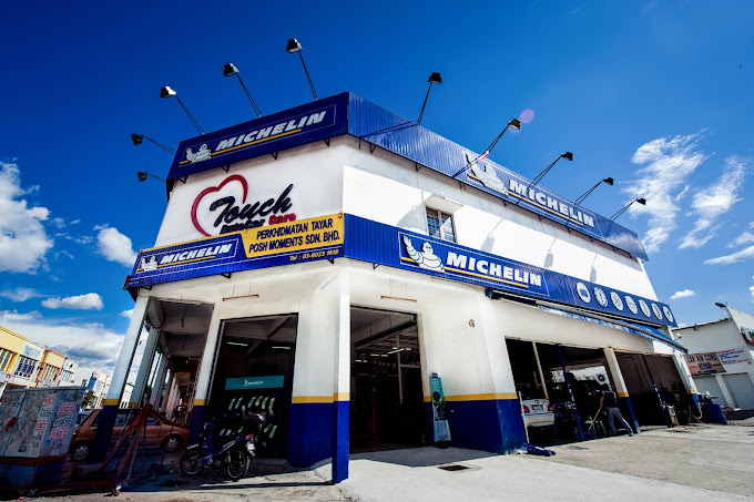 POSH MOMENTS SDN BHD